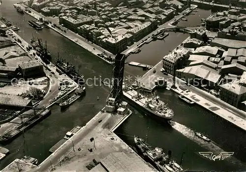 AK / Ansichtskarte Sete_Herault Fliegeraufnahme Canaux et le Pont du Tivoli Sete Herault