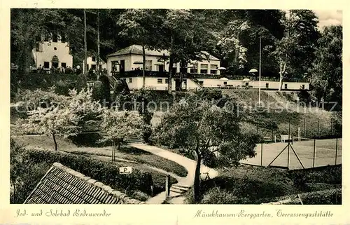 AK / Ansichtskarte Bodenwerder Muenchhausen Berggarten Terrassengaststaette Tennisplatz Bodenwerder