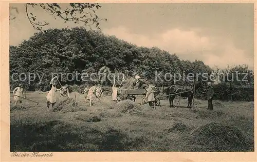 AK / Ansichtskarte Hilden_Duesseldorf Heuernte Lyzeum und Erhiehungshaus Kaiserswerther Diakonissenanstalt Hilden Duesseldorf