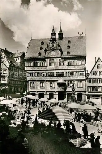 Tuebingen Marktplatz mit Rathaus Universitaetsstadt Tuebingen