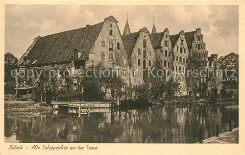 Luebeck Alte Salzspeicher an der Trave Luebeck