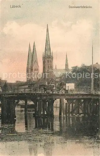 Luebeck Dankwartsbruecke Pferdekutsche Kirche Luebeck