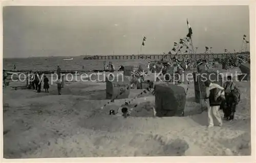 AK / Ansichtskarte Scharbeutz_Ostseebad Strand Scharbeutz_Ostseebad