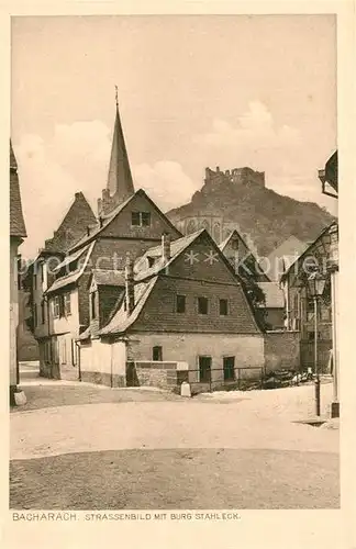 AK / Ansichtskarte Bacharach_Rhein Strassenbild mit Burg Stahleck Bacharach Rhein