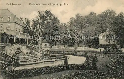 AK / Ansichtskarte Bad_Pyrmont Kurhausterrasse mit Konzertpavillon Bad_Pyrmont