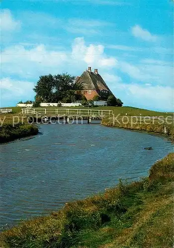 AK / Ansichtskarte Hallig_Hooge Kirchwarft mit Priel Hallig Hooge