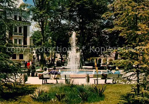 AK / Ansichtskarte Traunstein_Oberbayern Fontaene Park Anlagen Traunstein_Oberbayern