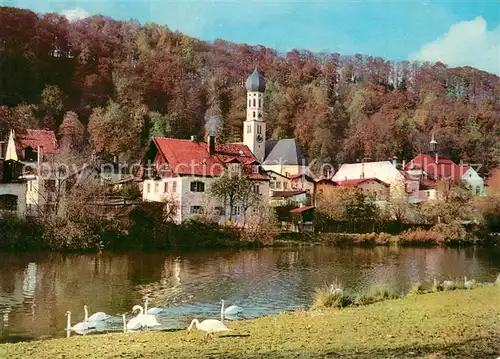 AK / Ansichtskarte Wolfratshausen Partie an der Loisach Schwaene Blick zur Kirche Wolfratshausen