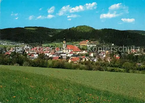 AK / Ansichtskarte Stadtsteinach Ortsansicht mit Kirche Naturpark Frankenwald Stadtsteinach