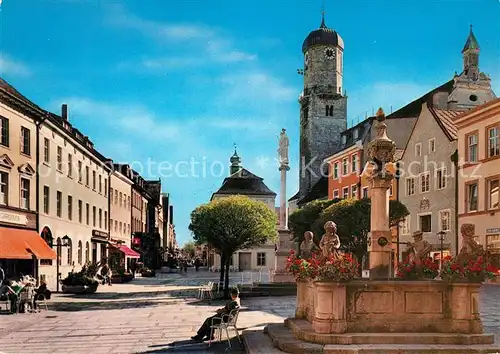 AK / Ansichtskarte Weilheim_Oberbayern Marienplatz Brunnen Weilheim Oberbayern