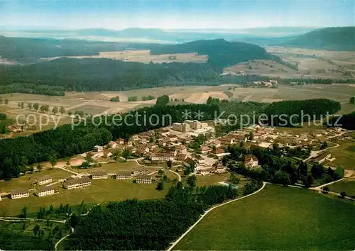 AK / Ansichtskarte Neutrauchburg Heilklimatischer Kurort Fliegeraufnahme Neutrauchburg