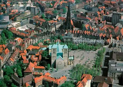 AK / Ansichtskarte Muenster_Westfalen Fliegeraufnahme mit Dom und St Lamberti Kirche Muenster_Westfalen