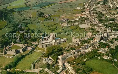 AK / Ansichtskarte Haverfordwest:_Castle Fliegeraufnahme St. Davids Catherdral Haverfordwest:_Castle