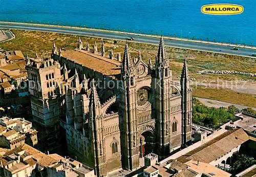 AK / Ansichtskarte Palma_Mallorca La Catedral Vista aerea Palma Mallorca