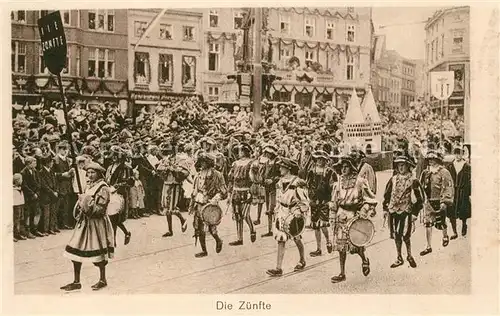 AK / Ansichtskarte Luebeck Historischer Festzug Die Zuenfte Luebeck