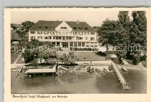 AK / Ansichtskarte Insel_Reichenau Strandhotel Seeterrasse Strandbad Bootsanleger Fliegeraufnahme chamois Buetten Insel Reichenau