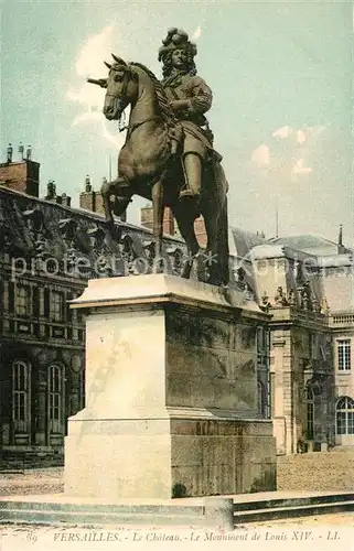 AK / Ansichtskarte Versailles_Yvelines Le Chateau Le Monument de Louis XIV  Versailles_Yvelines