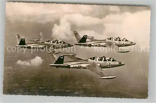 AK / Ansichtskarte Flugzeuge_Militaria Duesentrainer Fourga Magister Deutsche Bundeswehr  Flugzeuge Militaria