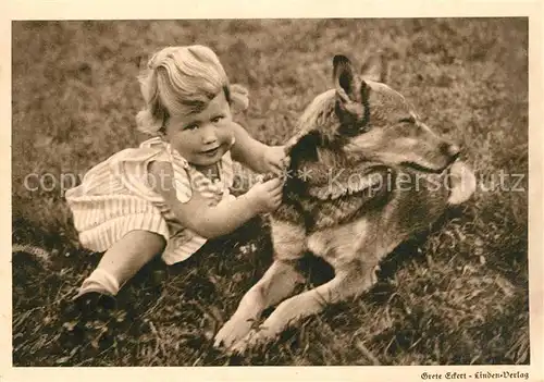 AK / Ansichtskarte Schaeferhunde Kind Grete Eckert Linden Verlag  Schaeferhunde
