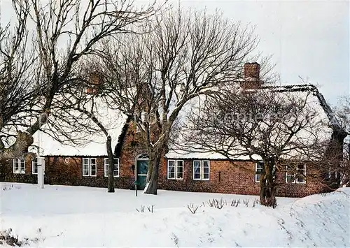 AK / Ansichtskarte Insel_Sylt Friesenhaus im Schnee Insel_Sylt