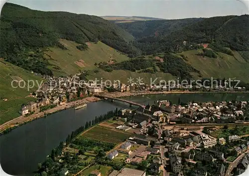 AK / Ansichtskarte Bernkastel Kues Moselpartie Fliegeraufnahme Bernkastel Kues