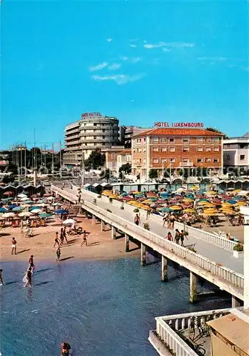 AK / Ansichtskarte Senigallia Strand Bruecke Luxembourg et Palace Hotel Senigallia