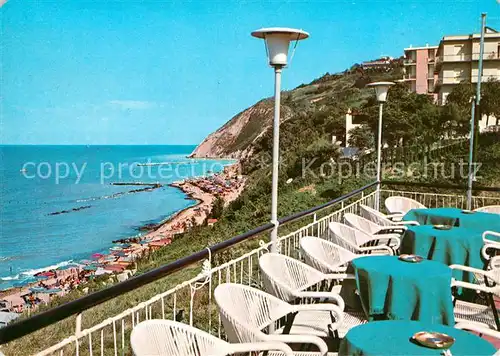 AK / Ansichtskarte Gabicce_Mare Strand Cafeterrasse Gabicce Mare