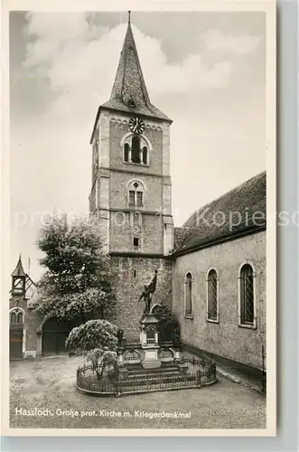 AK / Ansichtskarte Hassloch_Pfalz Grosse prot Kirche mit Kriegerdenkmal Hassloch Pfalz