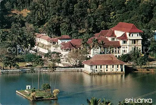 AK / Ansichtskarte Kandy_Sri_Lanka Temple of the Tooth Relic and Lake Tempel der Zahnreliquie Kandysee Kandy_Sri_Lanka