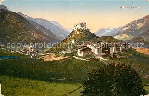 AK / Ansichtskarte Tarasp Blick zum Schloss Alpenpanorama Tarasp