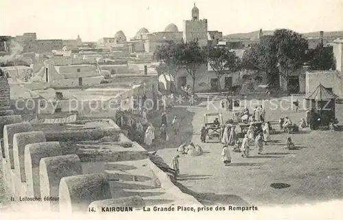 AK / Ansichtskarte Kairouan_Qairawan La Grande Place prise des Remparts Kairouan Qairawan