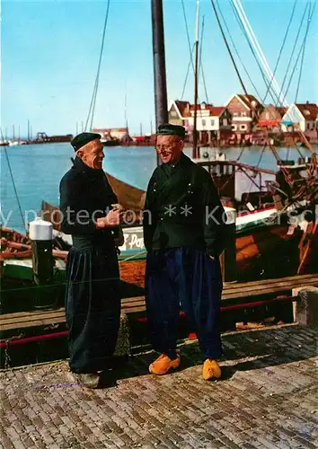 AK / Ansichtskarte Volendam Maenner Trachten  Volendam