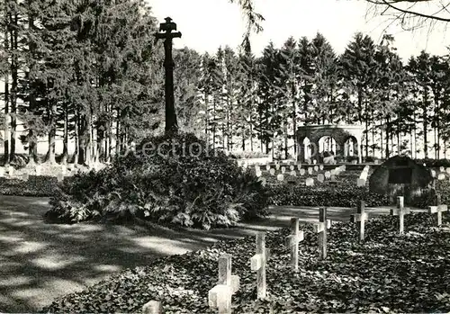 AK / Ansichtskarte Maissin Calvaire Breton Soldatenfriedhof Maissin