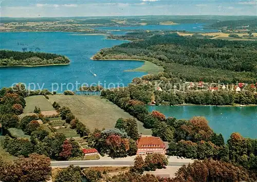 AK / Ansichtskarte Ploen_See Hotel Restaurant Fegetasche Naturpark Holsteinische Schweiz Fliegeraufnahme Ploen_See