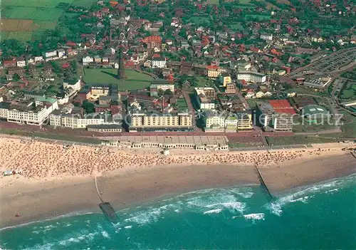 AK / Ansichtskarte Borkum_Nordseebad Strand und Ort Fliegeraufnahme Borkum_Nordseebad