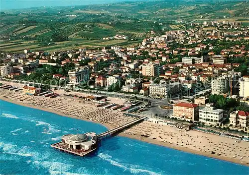 AK / Ansichtskarte Senigallia Fliegeraufnahme mit Strand und Seebruecke Senigallia