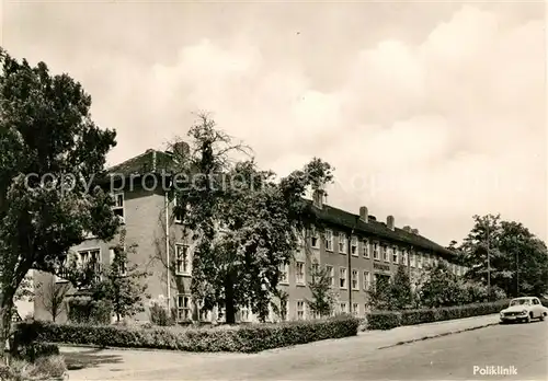 AK / Ansichtskarte Meuselwitz Poliklinik Wartburg 311 Meuselwitz