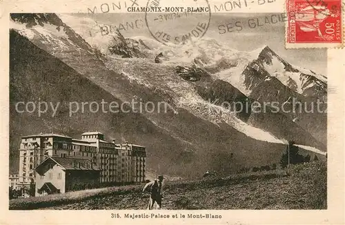 AK / Ansichtskarte Chamonix Majestic Palace Hotel et le Mont Blanc Chamonix