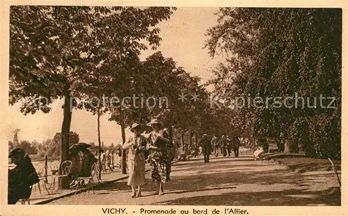 AK / Ansichtskarte Vichy_Allier Promenade au bord de l Allier Vichy Allier