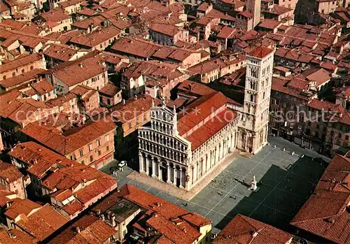 AK / Ansichtskarte Lucca Chiesa San Michele veduta aerea Lucca