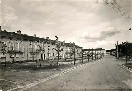 AK / Ansichtskarte Bouzonville Place du Marche Bouzonville