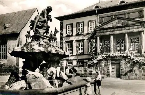 AK / Ansichtskarte Detmold Rathaus mit Donopbrunnen Detmold