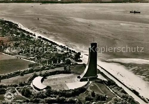 AK / Ansichtskarte Laboe Marine Ehrenmal Fliegeraufnahme Laboe