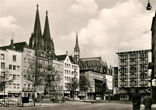 AK / Ansichtskarte Koeln_Rhein Alter Markt Denkmal van Werth Domtuerme Koeln_Rhein