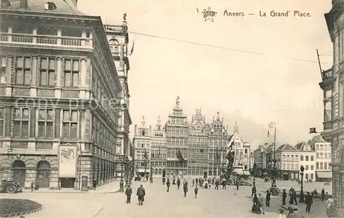 AK / Ansichtskarte Anvers_Antwerpen La Grande Place Fontaine Brabo Monument et Maisons des Corporations Alte Gildenhaeuser Anvers Antwerpen