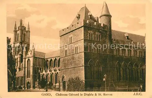 AK / Ansichtskarte Gand_Belgien Chateau Gerard le Diable et Cathedrale Saint Bavon Gand Belgien