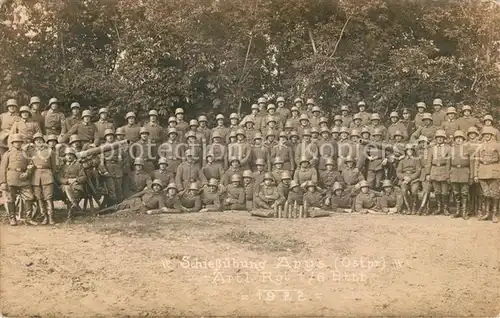 AK / Ansichtskarte Militaria_Deutschland_WK1 Gruppenfoto Geschuetze 