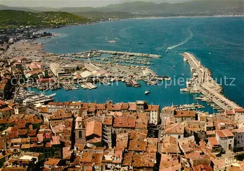 AK / Ansichtskarte Saint_Tropez_Var Vue generale aerienne et le nouveau port Saint_Tropez_Var