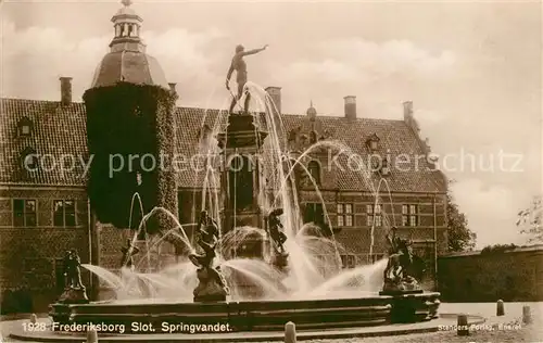 AK / Ansichtskarte Frederiksborg Schloss Springvandet Frederiksborg