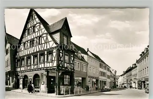 AK / Ansichtskarte Alzey Deutsches Haus Fachwerkhaus Voelkerbrunnen am Fischmarkt Alzey